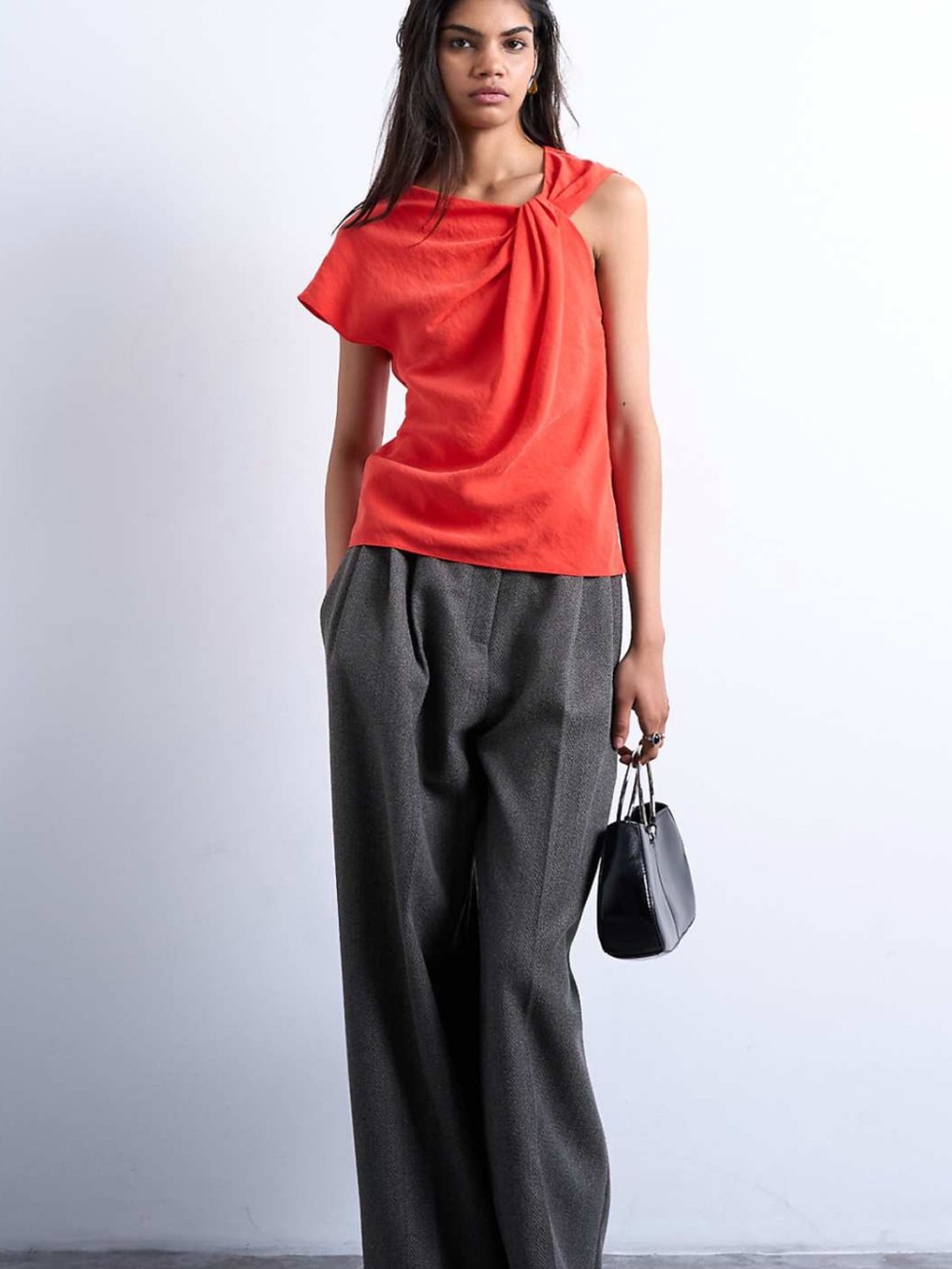 NWT TOPSHOP Coral One-Shoulder Knot Top